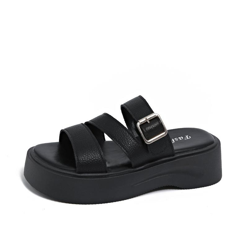 One-word drag 2025 fashion casual Boken slippers women wear cool slippers in summer women's new soft bottom thick bottom retro