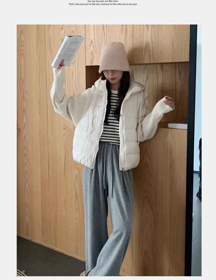 Leichte Winterjacke mit Strickärmeln, Kapuze und Baumwollwattierung