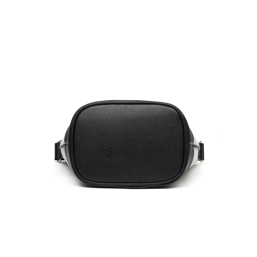 Unique Waterproof Shoulder Bag for Women Oxford Material Black Crossbody Bags Functional Travel Use Casual