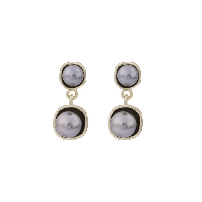 French Retro Temperament Irregular Gray Pearl Earrings, Light Luxury High-End Simple Earrings