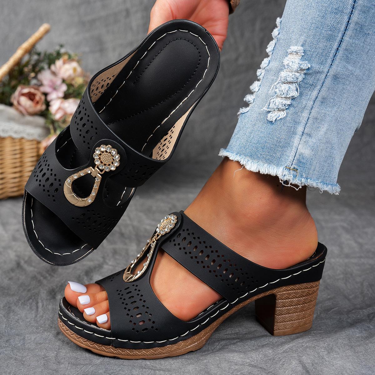

Fashion Women Summer Lightweight Hollow Sandals Fashion Chunky Heel Open Toe Slippers Female 2025 Casual Outdoor Slides Shoes Size36 43 43