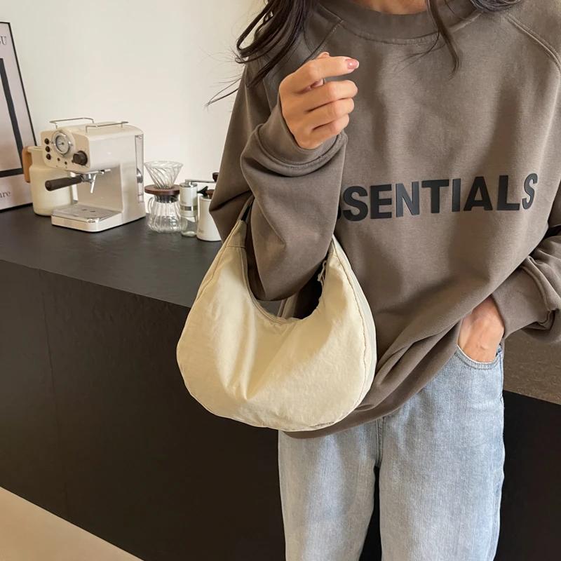 Monochromatic Feminine Half-moon Bag Simple and Versatile Large Capacity Classic Style Casual Shoulder and Crossbody Bags