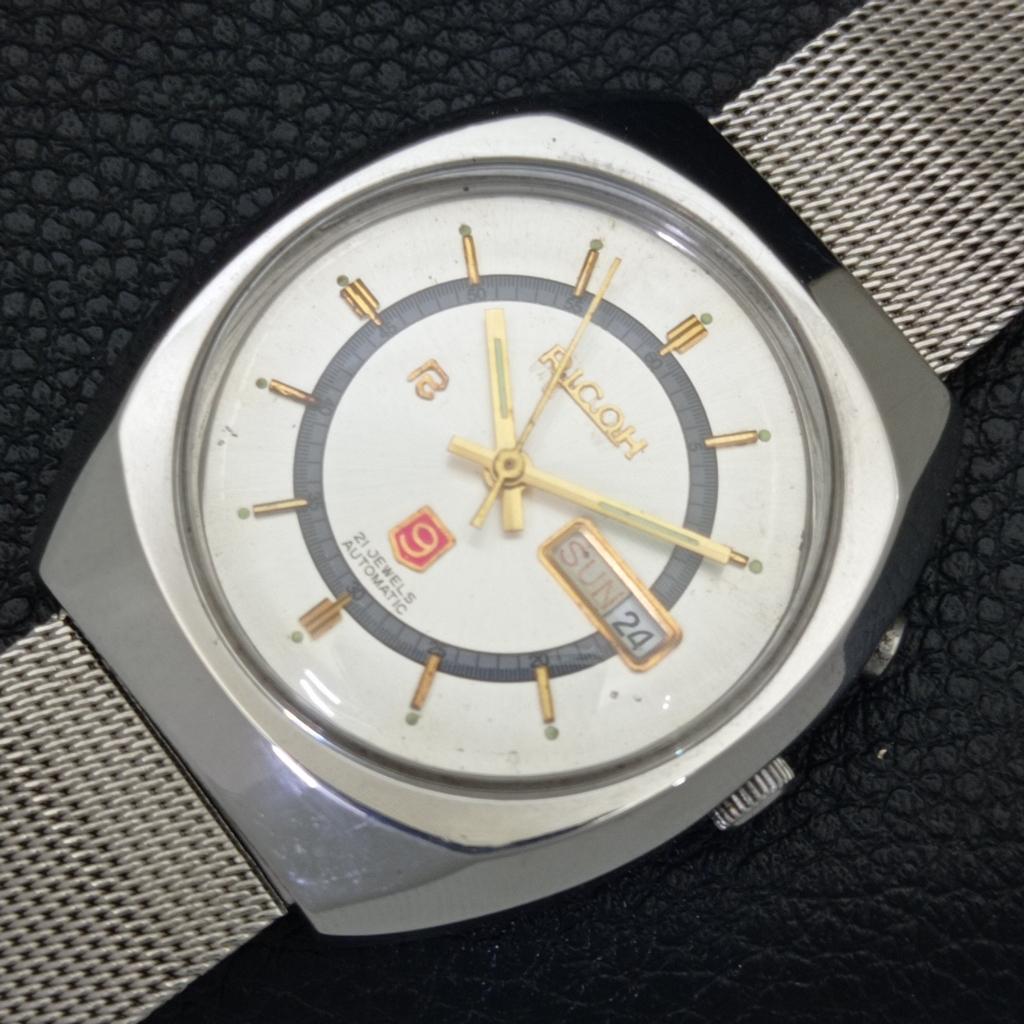 Ricoh R31 AUTOMATIC JAPAN MENS VINTAGE SILVER COLOR DIAL WATCH A701931-5 R207-a701931