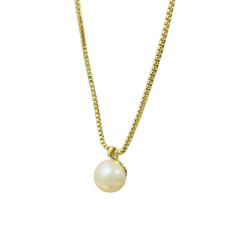 Elegant Retro Freshwater Pearl Necklace - Chic and Versatile Collarbone Chain