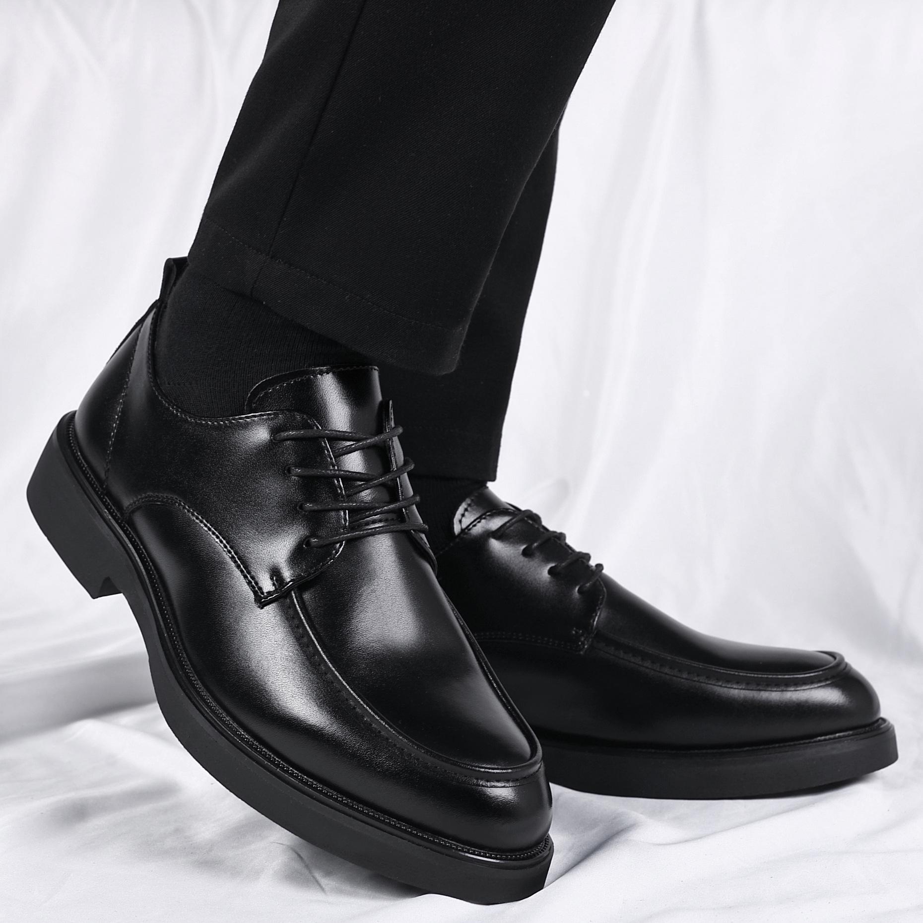 

Британский деловой стиль свадебный жених кожаные туфли мужские корейская версия осень черный кожа дышащие внутренняя высота увеличение повседневная обувь 44