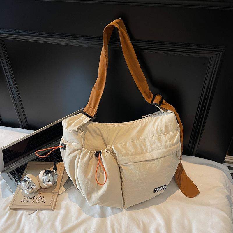 Crossbody bag 2025 new large-capacity nylon bag women's casual and lightweight shoulder bag student versatile commuter bag