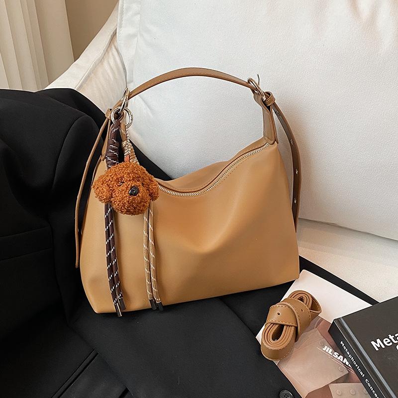 Retro bag women's large capacity 2025 new summer casual shoulder messenger bag Korean version texture commuter tote bag