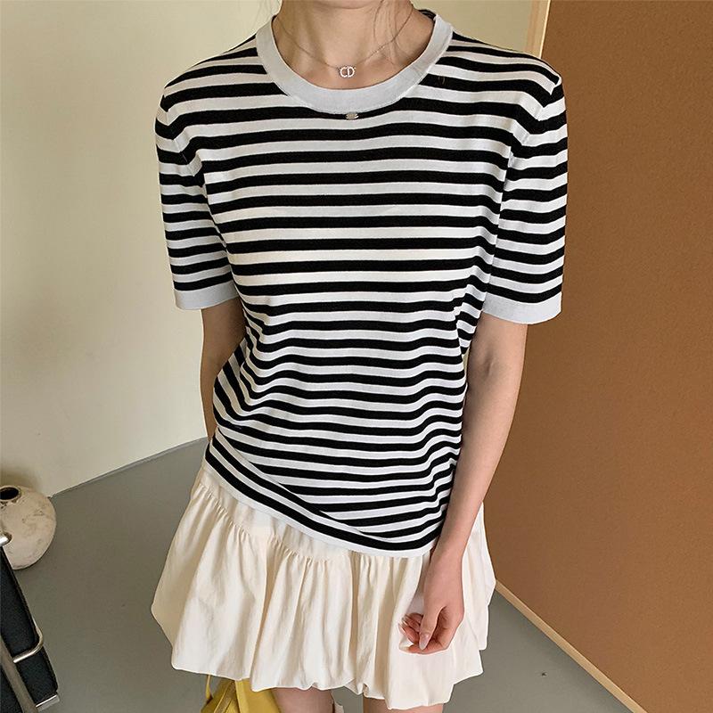

Black and white striped crew neck knitted sweater top women s summer new short-sleeved inner simple Tencel T-shirt thin M