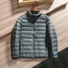 Giacca Leggera in Piuma da Uomo - Calda, Collo Alto, Giacca Invernale con Cappuccio Casual e Versatile