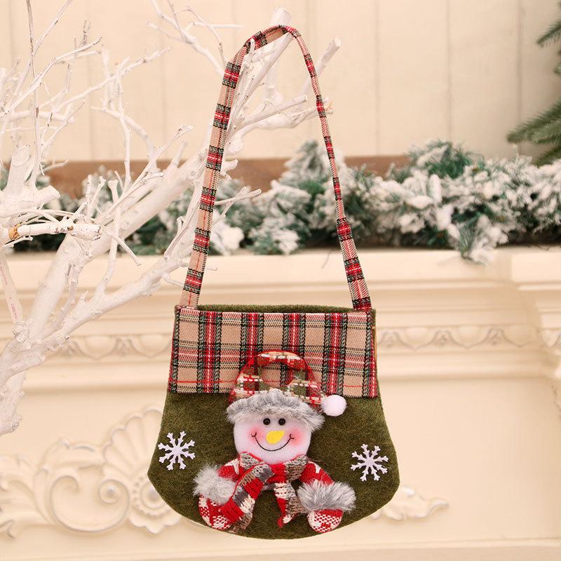 

New Christmas Gift Bag Handheld Cloth Bag Cartoon Santa Claus Snowman Elk Xmas Tree Christma New Year Decoration Storage Bags 17x16cm