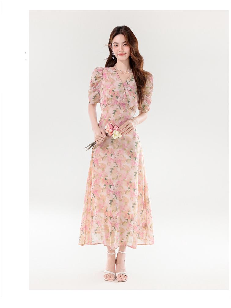 ML305 Women's French V-Neck Elegant Waist-Cinching Floral Dress - Slim Fit, Summer 2026 New Arrival