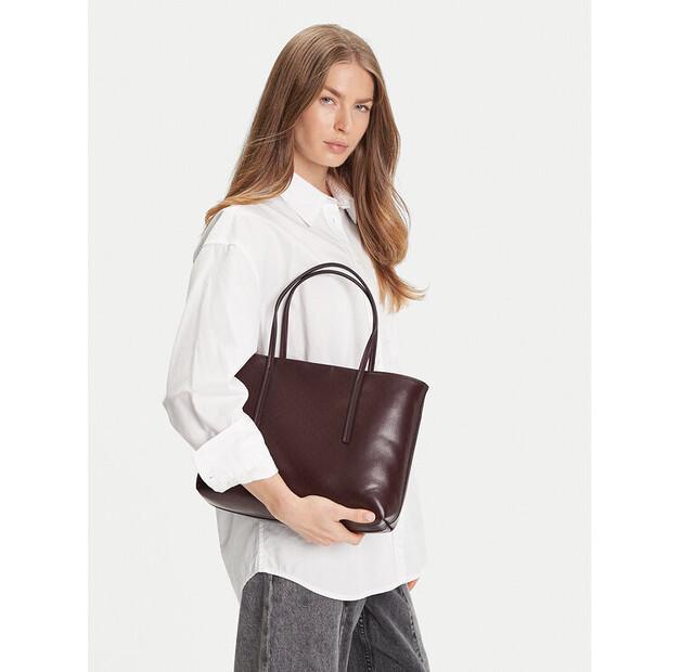 Сумка Calvin Klein Emblem Aop Small Tote One Size