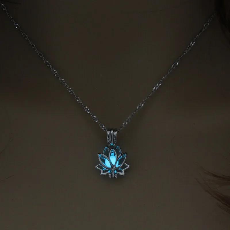 Luminous Lotus Pendant Necklaces For Women Glow In The Dark Simple Flower Glowing Necklace Fashion Jewelry Accessories