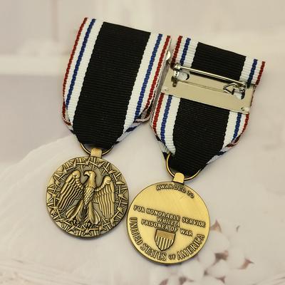 Replika americké medaile pro válečné zajatce, odznak