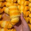 Croissant Smažená tyčinka Kočičí tlapka Squishy hračka, Pomalý odskok Úleva od stresu Mačkací Fidget, Roztomilý Dárková dekorace na stůl pro dekompresi