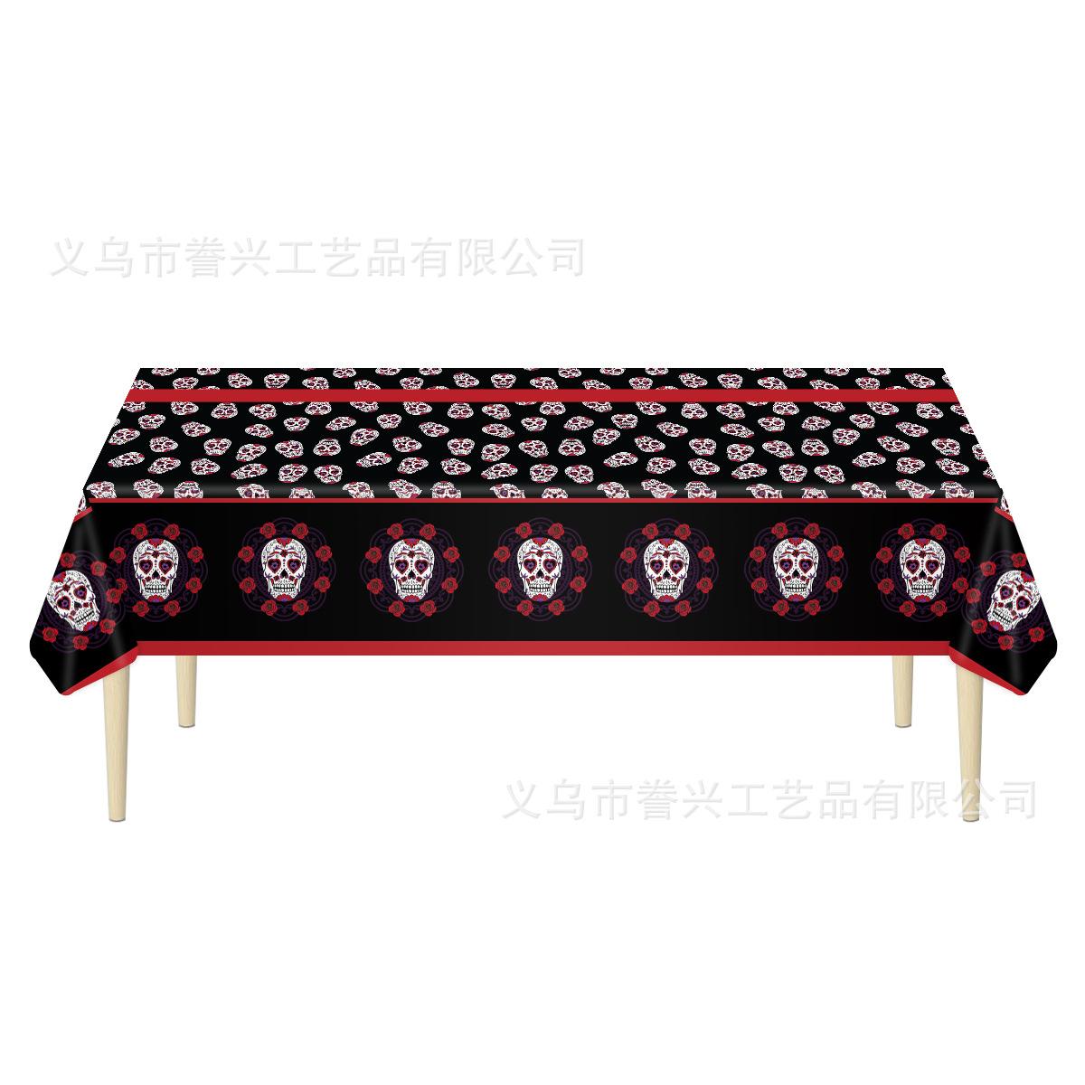 

Spot Halloween Theme Pe Tablecloth Disposable Party Party Desktop Decoration Supplies Black Skull 137 * 274 cm