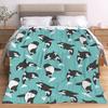 Comfortable Blue Whale Print Flannel Blanket Is Soft and Warm and Lightweight, Suitable for Sofa Bed