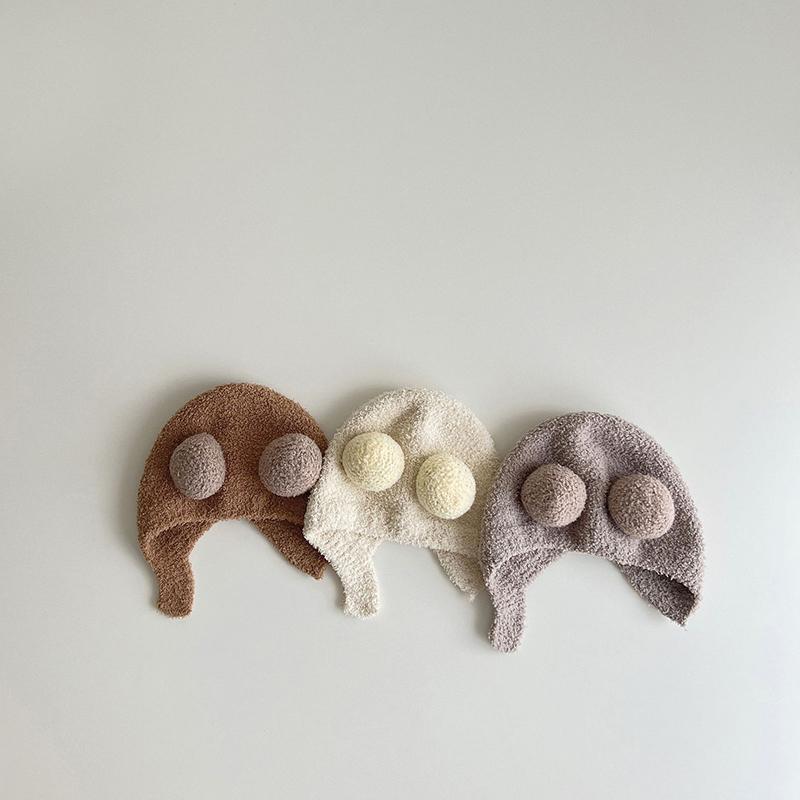 Baby Warm Plush Hat Cute Pompom Infant Toddler Ear Protection Cap Solid Color Baby Boy Girls Winter Warmer Beanie Earmuffs