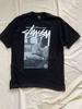 Stussy J Dilla T-Shirt, schwarz, Größe L Unisex T-Shirt