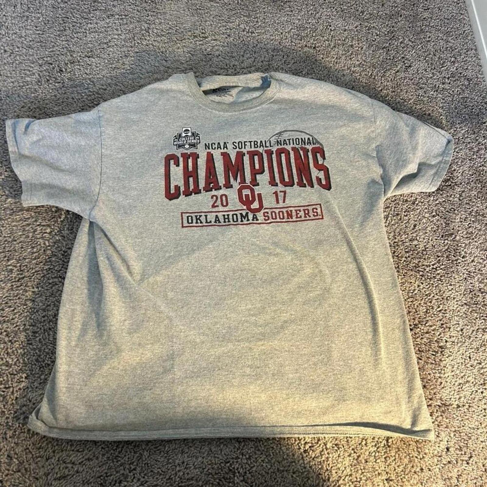 University of oklahoma gray graphic XL