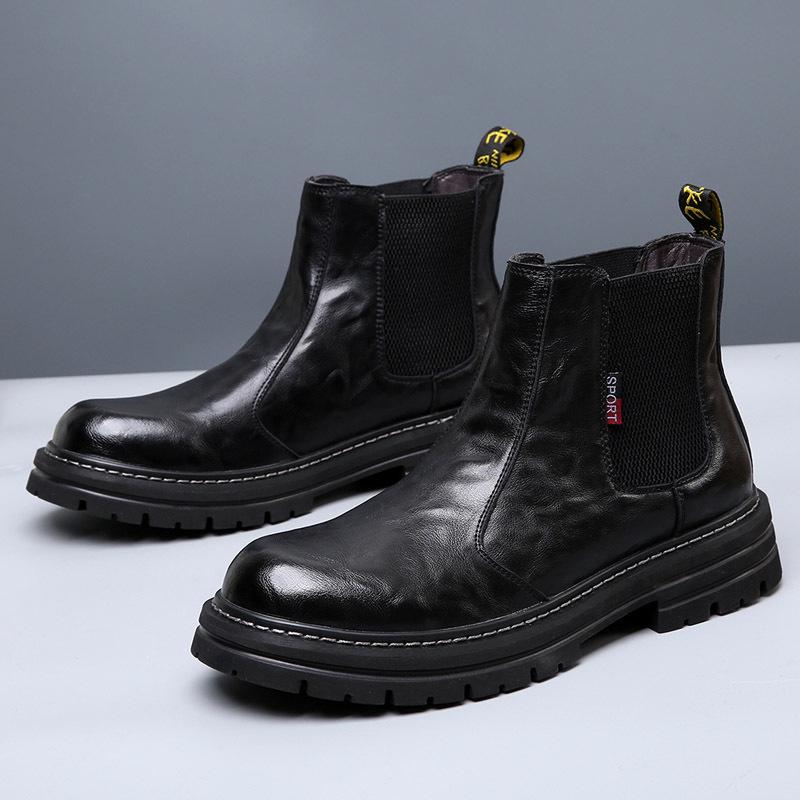 Men's Winter Martin Boots: Trendy Genuine Leather, Plush Lining, Retro Thick-Soled Chelsea Design for Warmth and Comfort.