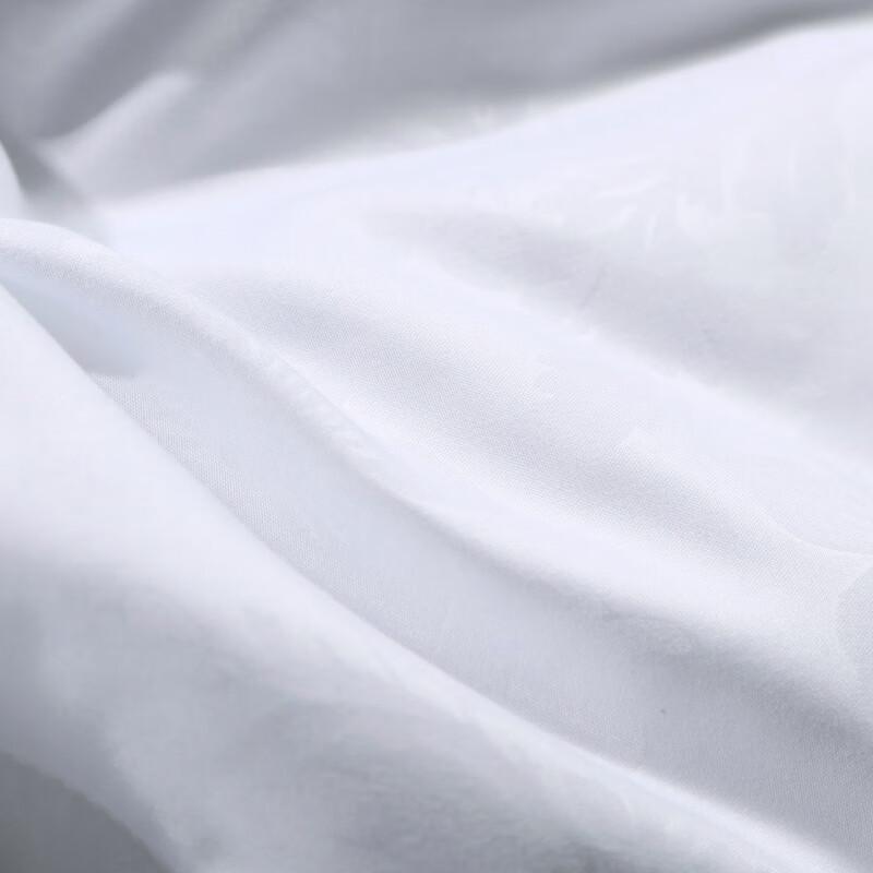 Fuanna Four-Season Nine-Hole Fiber Quilt