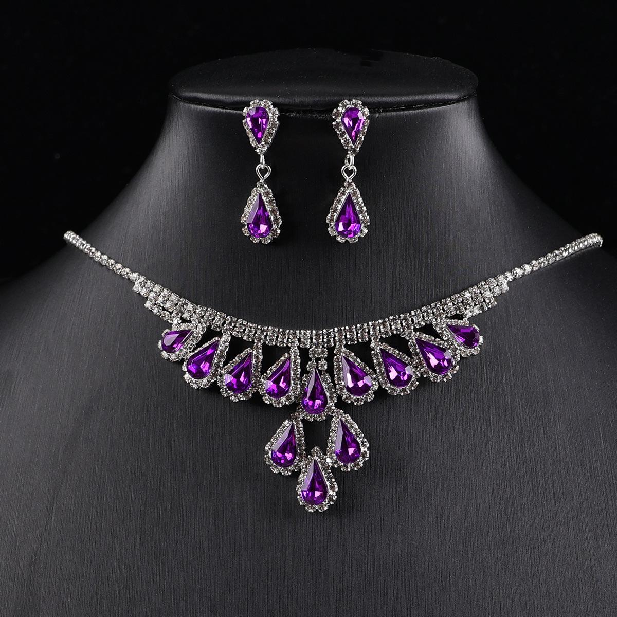 Retro Teardrop Necklace  Earring Set - Versatile Fashion Jewelry for European  American Weddings  Parties
