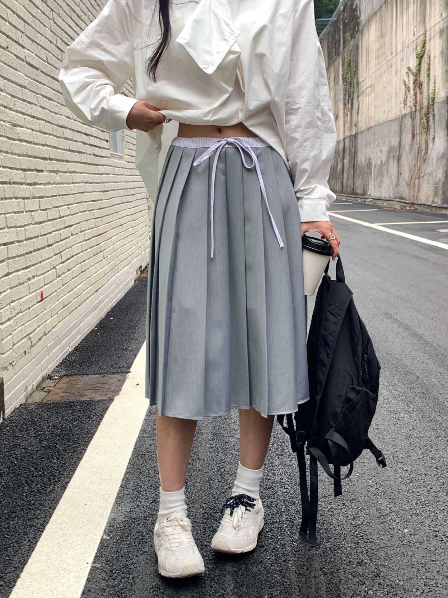 

Huang Zheng Pleated Striped Midi Skirt for Women - Spring 2025 Collection, Sweet & Versatile with Drawstring Waist Large серый