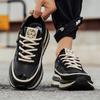 Zapatos de Hombre Son de Gama Alta Versátiles Casuales Adecuados para Adolescentes. Ellos Corriendo Deportes Aumento de Altura. Negro Moderno