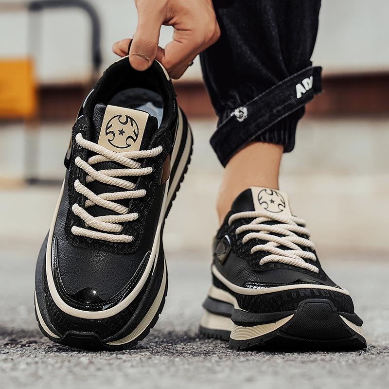 Zapatos de Hombre Son de Gama Alta Versátiles Casuales Adecuados para Adolescentes. Ellos Corriendo Deportes Aumento de Altura. Negro Moderno