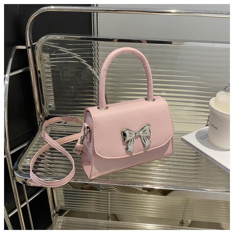 

Ballet style niche handbag women s 2025 new cute fashion small square bag versatile casual shoulder messenger bag розовый