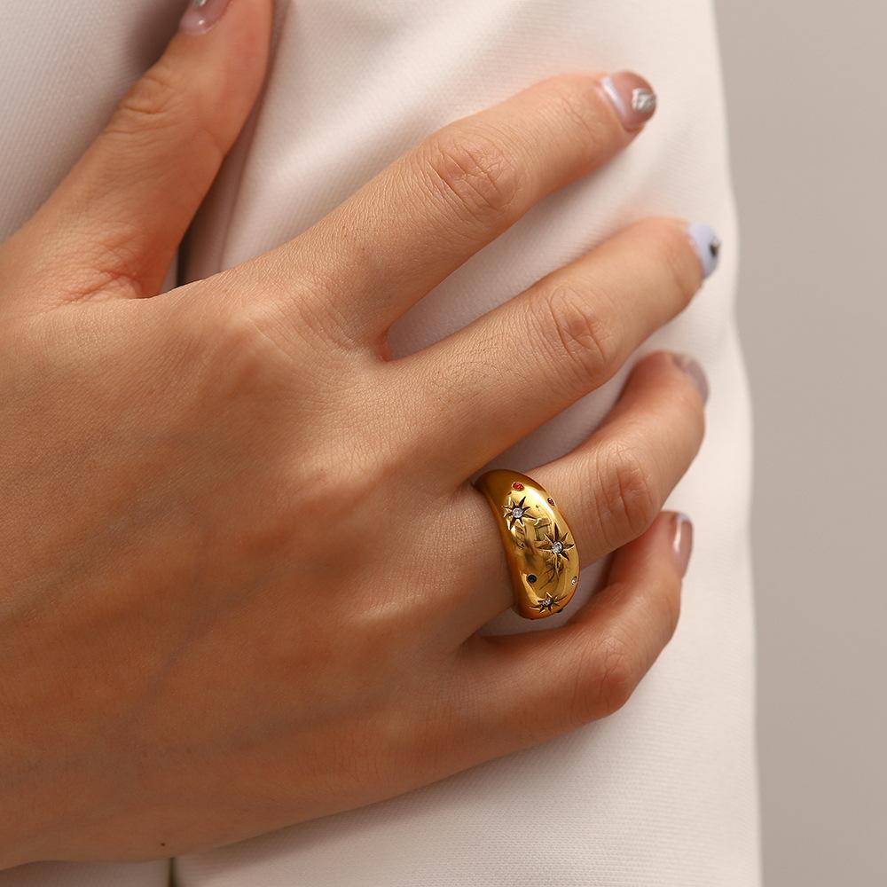 Luxury and Sophisticated Vintage Hexagonal Star Zirconia Ring - Elegant and Fashionable Hand Accessory for Women In A Cool Style