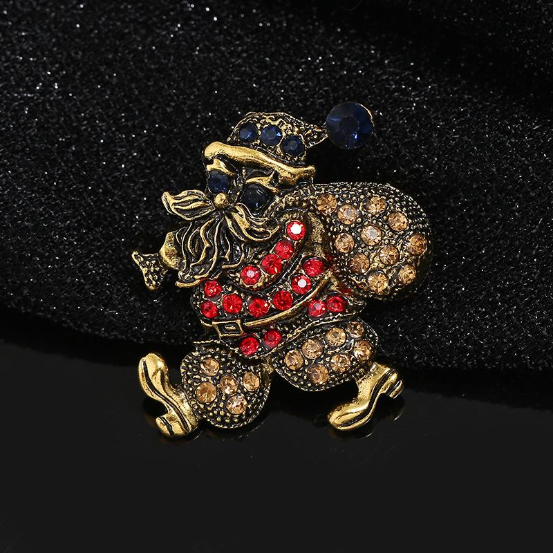 Broche Navideño de Muñeco de Nieve de Halloween Europeo-Americano - Accesorio de Corsage de Alta Gama con Gota de Aceite