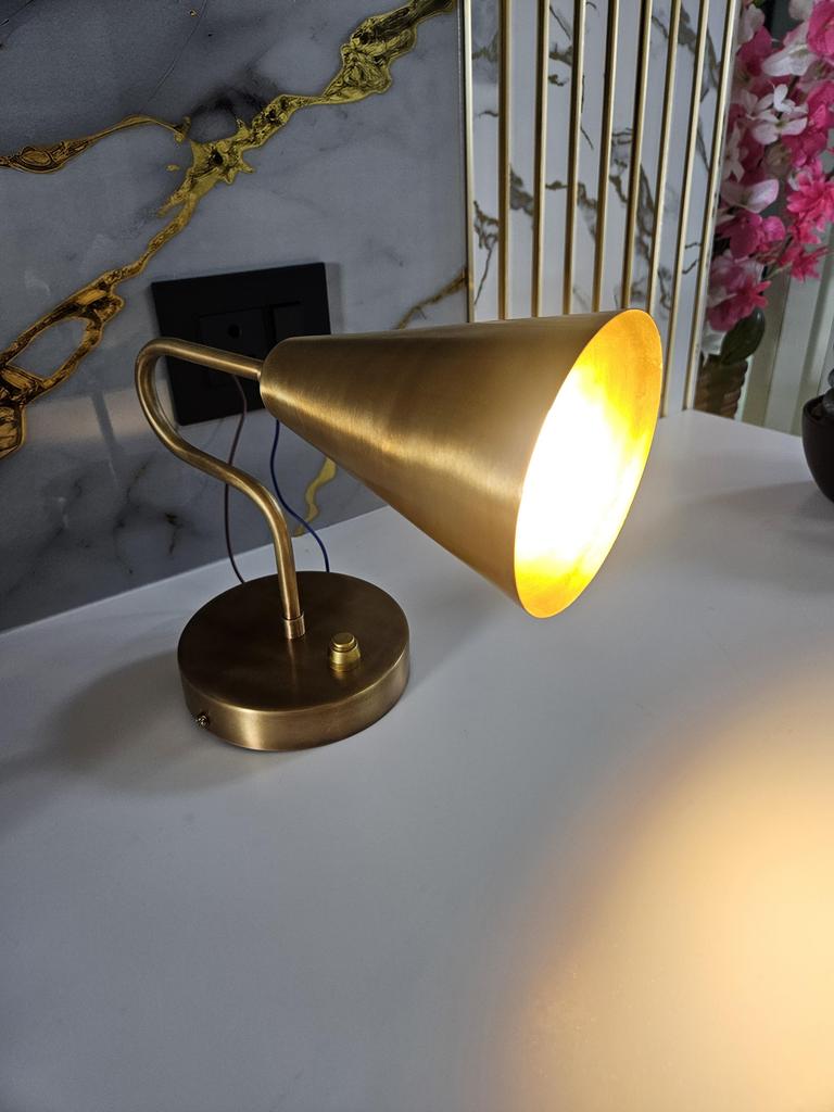 Modern Brass Wall Sconce Handmade Cone Shape Light Fixture Minimalist Bedside Lamp Mid Century Vanity Wall Lighting Home Decor Light Fixture