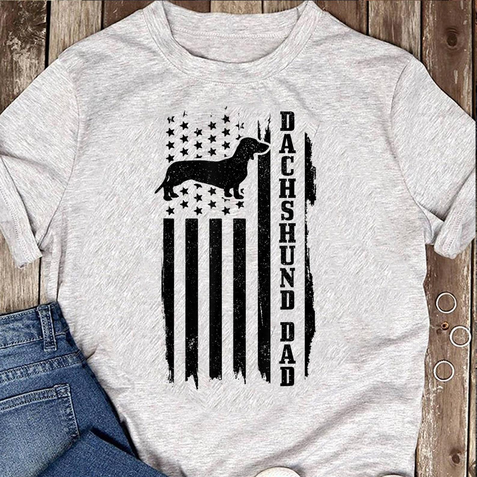 Dachshund Dad Vintage American Flag Patriotic Weiner Dog - Gift for Dog Lovers - Funny Dog - Dachshund Mom - Dachshund Lovers - Mother s Day XL