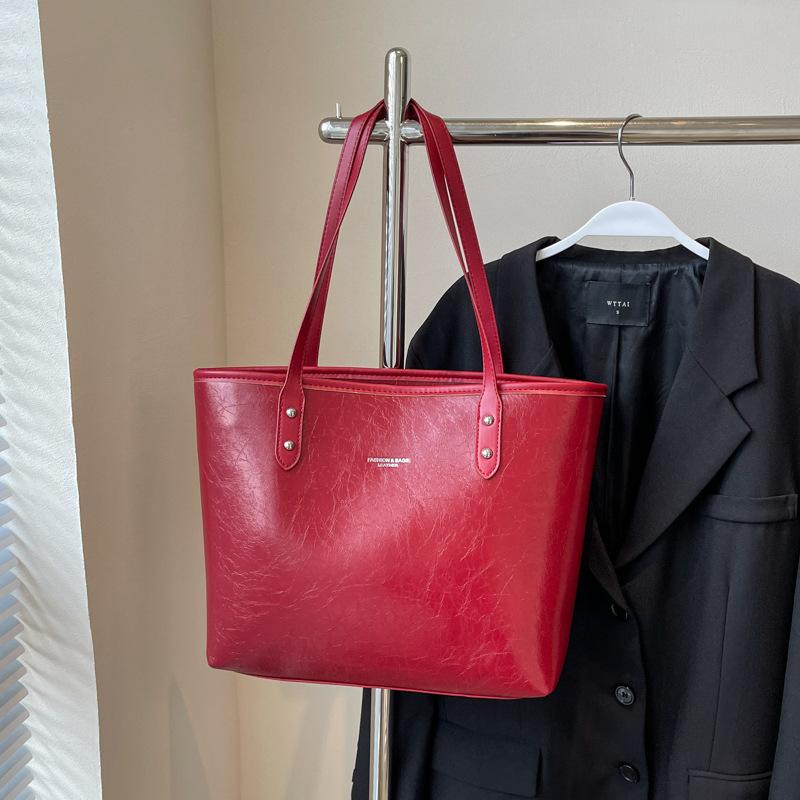 

Простая и универсальная женская сумка-тоут высокого класса, новая мода 2025, большая вместимость, студенческая сумка на плечо для занятий