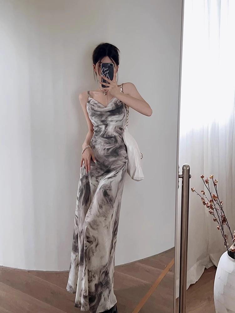 Coffee Break French Suspender Dress Children's Summer 2026 Waist Backless High-end Oil Painting Temperament Vacation Dress