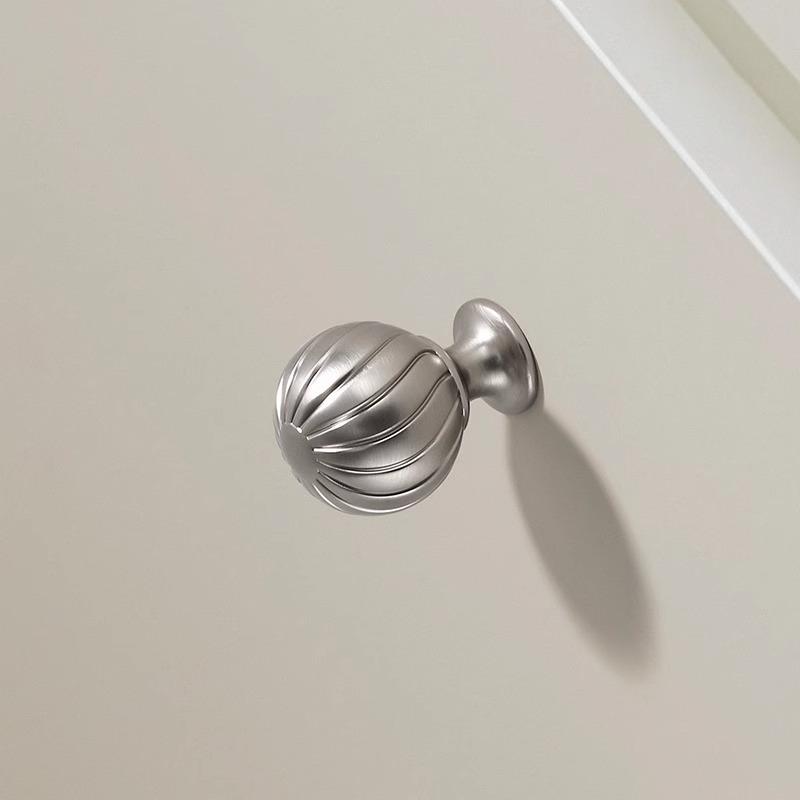 Zinc Alloy, Corrugated, Round, Round Handle, Bedside Table Wardrobe, Wine Cabinet Drawer, Gold Handle, Simple Kitchen Cabinet