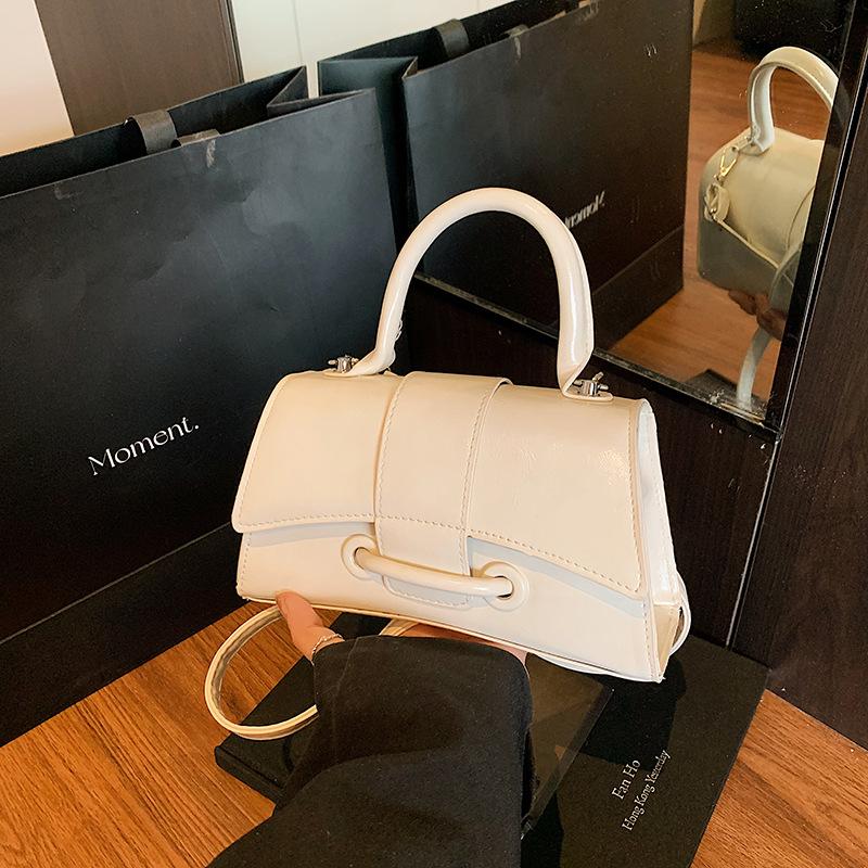 

Портативная фактурная маленькая сумка, сумка премиум-класса, женская, новинка 2025 года, мини-модная, универсальная, маленькая квадратная сумка-мессенджер на одно плечо белый