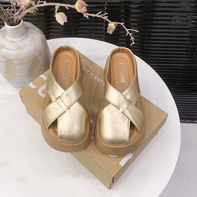 

Премиальный сенс 5 см толстая подошва римские крутые тапочки женские летние новые универсальные пляжные повседневные французская сумка голова полусапожки 40 шампанского