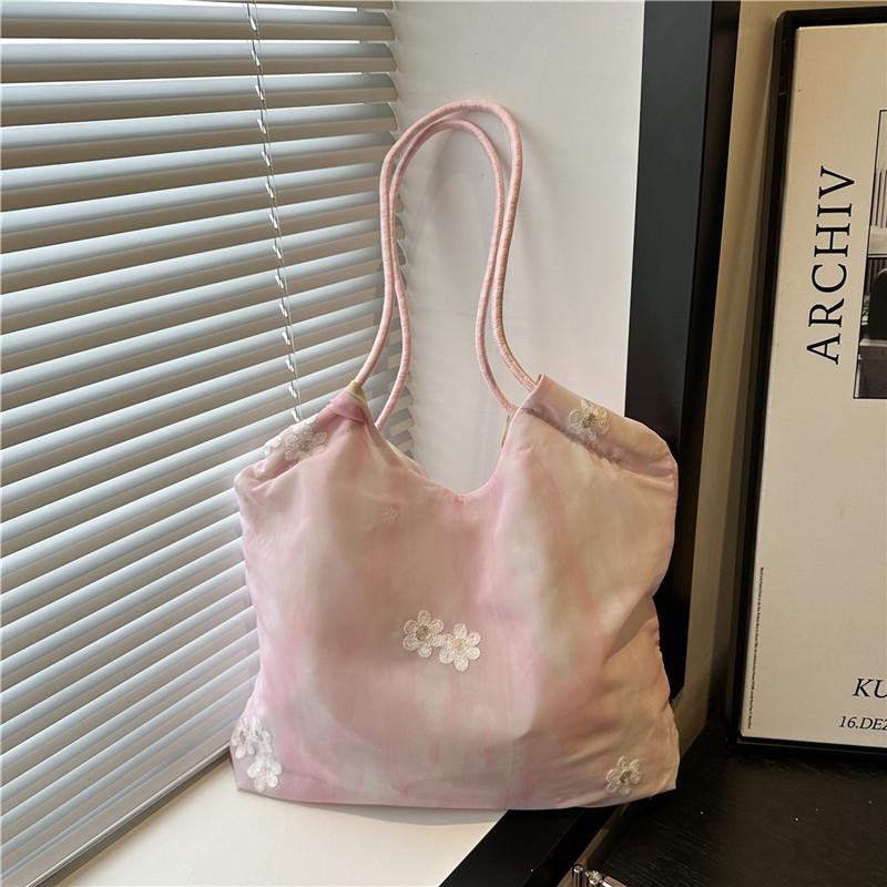 New Fresh and Beautiful Design Sense, Popular In Summer, Versatile and Light Commuting Handbag, Shoulder Underarm Bag for Women