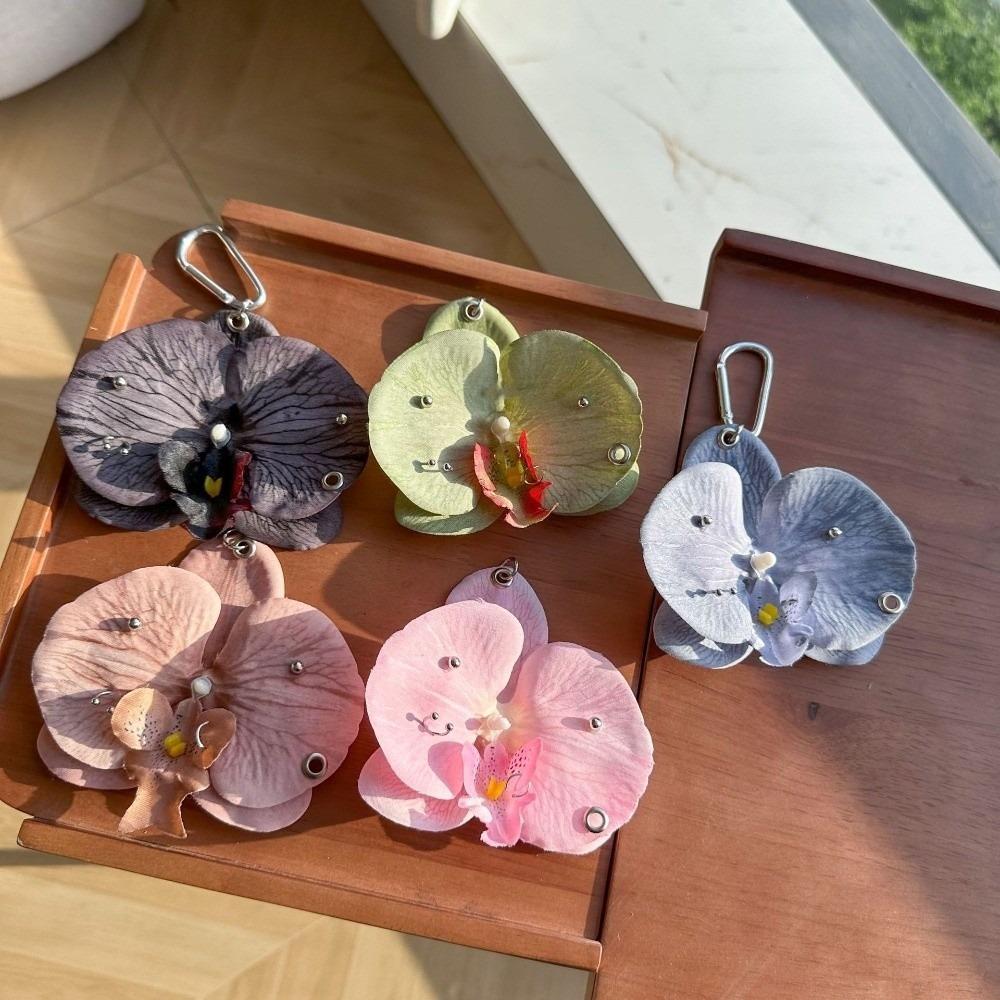 Dekorace na batoh Klíčenka s orchidejí Phalaenopsis Dárky Simulace Květinový přívěsek Taška