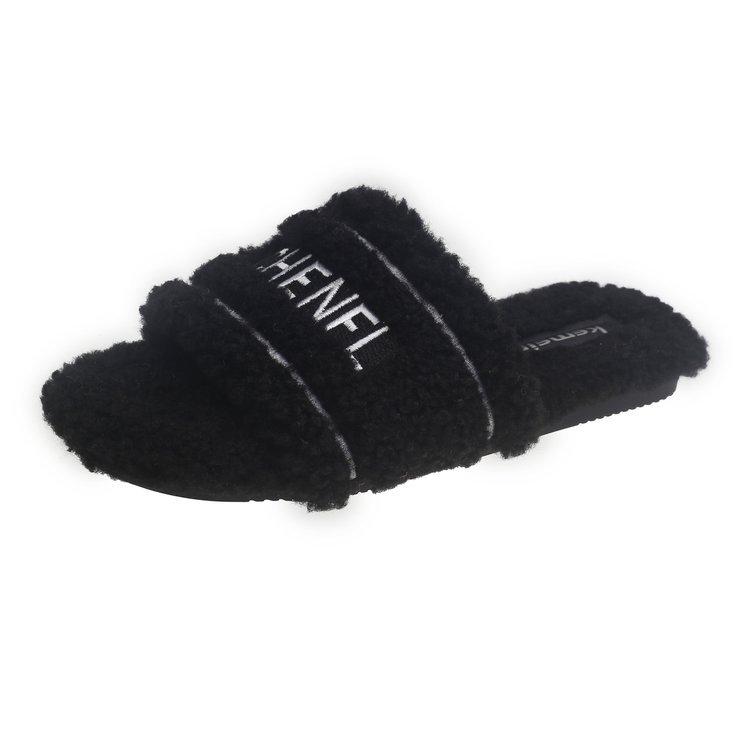 [Youshilai] 2025 Autumn and Winter Mao Mao Letter Slippers Female Korean Ins Style Home Wear Flat Bottom One-word Drag