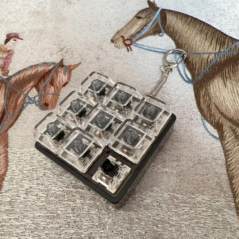 New Fidget Keychain DIY Keyboard Fidget Keychain Keys Button Relief Stress Finger Keyboard Cap 4/9Keys Pass The Time Clicker Toy