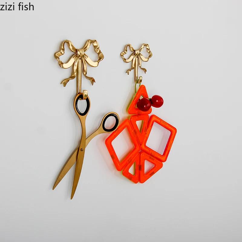 American Brass Bow Hooks Living Room Wall Hangings Gold Metal Bathroom Coat Hooks Background Wall Pendant Gifts Home Decoration
