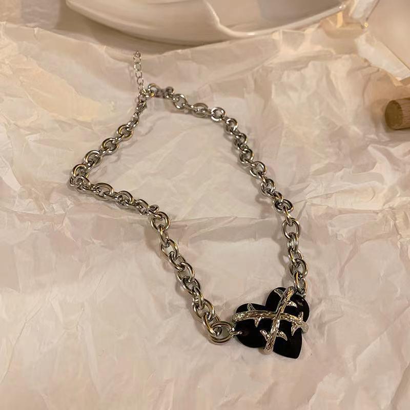 Kpop Heart Chain Choker Necklace for Women Collar Goth Necklaces Aesthetic Jewellery Party Chocker