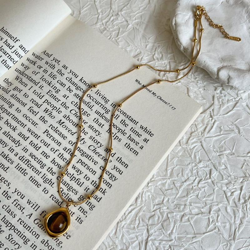Tiger-eye Stone Pendant Necklace, Sunflower Pendant, Luxury and Niche Titanium and Steel Chain, Non-fading Sweater Chain