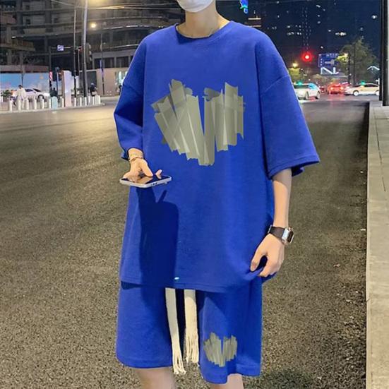 2Pcs/Set Men Summer Outfit Round Neck Short Sleeve Tops Wide Leg Shorts Set Heart Pattern Loose Fit Tracksuit