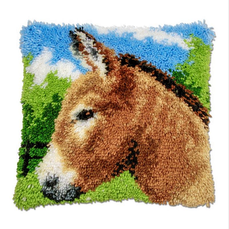 

Wilderness Latch Hook Pillows Smyrna Package Hooks Hand Knitted Embroidered Pillow Animal Carpet Embroidery Latch Hook Rug Kits