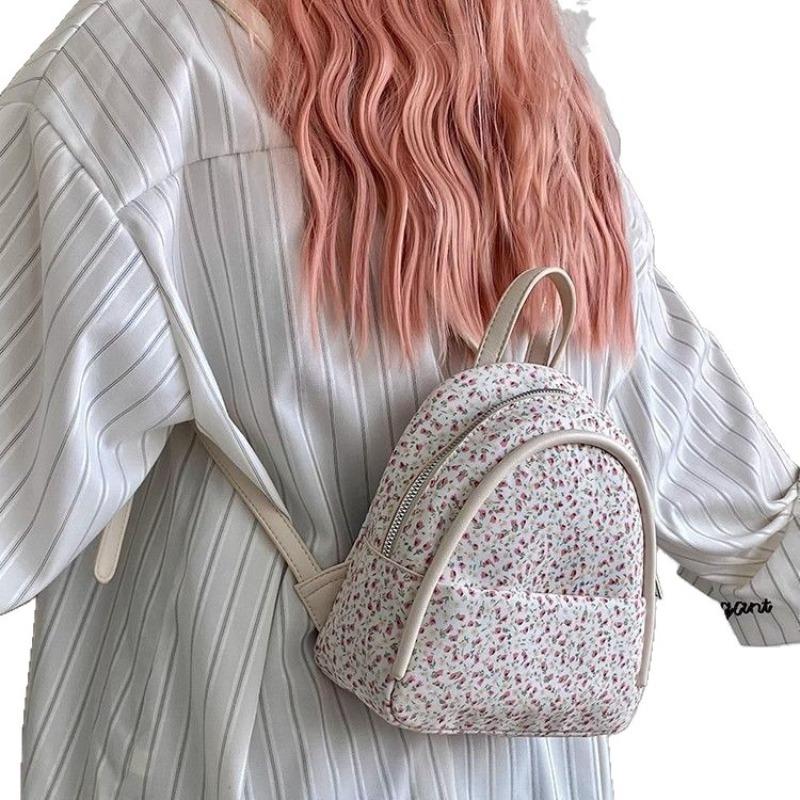Versatile and Lightweight Small Backpack for Girls and Students, Featuring A Fashionable and High-quality Design.